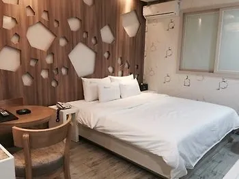 Hotel June Haeundae 釜山広域市 2*,  韓国