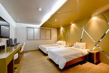 Hotel June Haeundae 釜山広域市