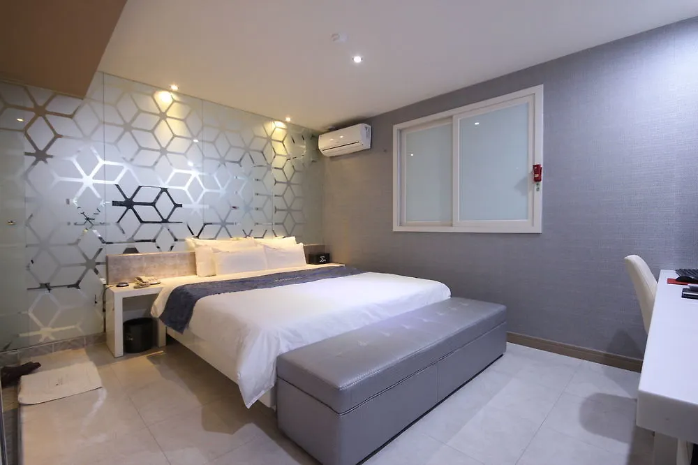 **  Hotel June Haeundae 釜山広域市 韓国